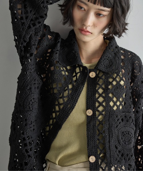 THE YOn（ザヨン）の「トーションレースルーズフィットシャツ（シャツ/ブラウス・レディース・ナチュラル/ブラック・FREE）」の18枚目の写真