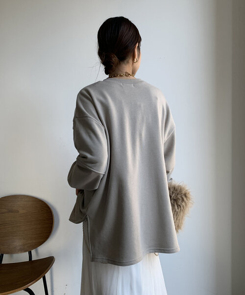 DouDou(ドゥドゥ)の「【WEB限定】ラメサガラ刺繍ランタンスリーブチュニック(Tシャツ/カットソー・レディース・グレイッシュベージュ/アイボリー/ブラック・FREE)」の11枚目の写真
