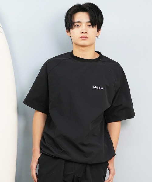 ムラサキスポーツ(ムラサキスポーツ)の「GRAMICCI×DEAR LAUREL ナイロン半袖Tシャツ 水陸両用/ユーティリティ 撥水 セットアップ対応 GMJ5-S2008(Tシャツ/カットソー・メンズ・ブラウン/ブラック・XL/M/L)」の3枚目の写真