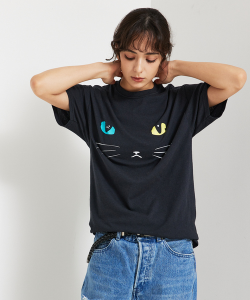 JERZEES/ジャージーズ】 Black cat tee /odd eye/nose pink