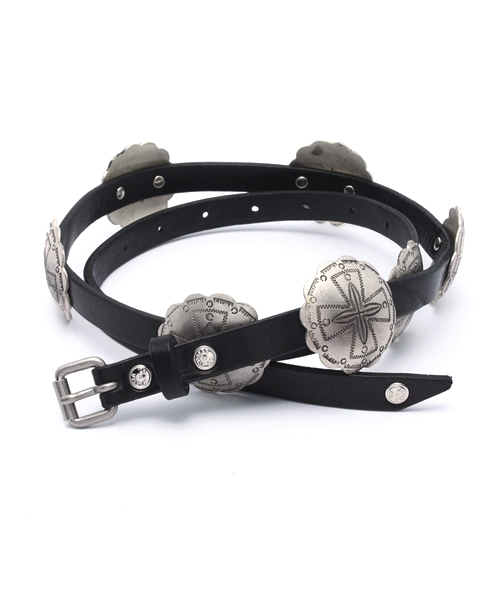 MASTER&Co(マスターアンドコー)の「MASTER&Co. / 別注 CONCHO BELT(ベルト・メンズ・ブラック/ブラウン・86.4(34)/76.2(30)/81.3(32))」の1枚目の写真