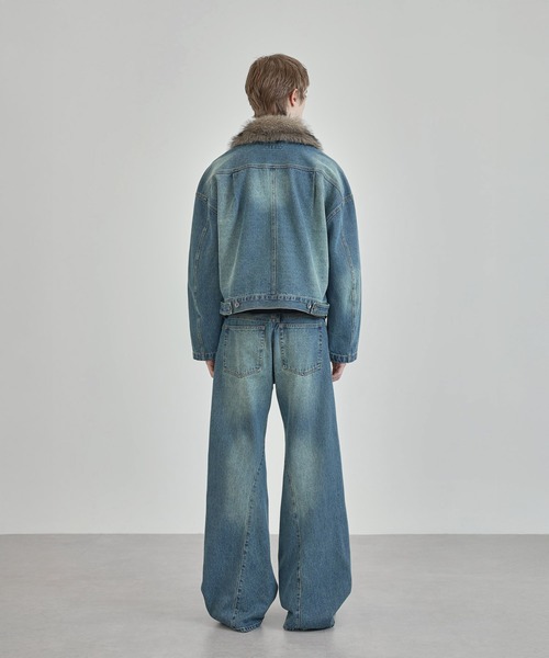 Ruelle(ルーエル)の「【Ruelle】Flared Denim Pants with Seam Detail / ブラストウォッシュ加工立体裁断共地ベルト付きワイドローライズフレアデニムパンツ(デニムパンツ・メンズ・ブラック/ブルー・L/M/S)」の12枚目の写真