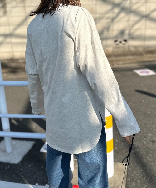 mi via loca（ミヴィアロカ）の「ワンポイント ロゴフラワー刺繍 ラウンド レイヤードロンT（Tシャツ/カットソー・レディース・ライム/オートミール/オフホワイト・FREE）」の13枚目の写真