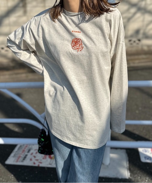 mi via loca（ミヴィアロカ）の「ワンポイント ロゴフラワー刺繍 ラウンド レイヤードロンT（Tシャツ/カットソー・レディース・ライム/オートミール/オフホワイト・FREE）」の12枚目の写真