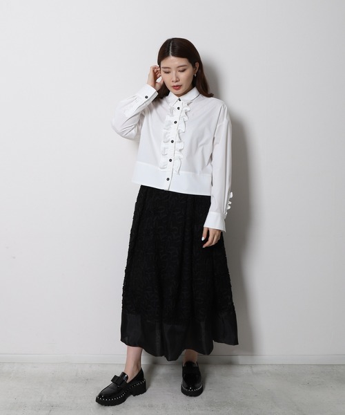 n. 様 ヴェロフォンナ　フリルクロップドシャツ n. 様 ヴェロフォンナ フリルクロップドシャツ