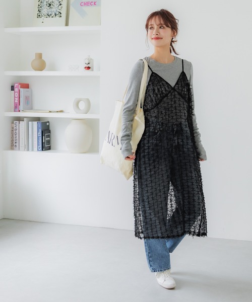 coca(coca)(コカ)の「【WEB限定セール】チュールリボンキャミソールドレス(ワンピース・レディース・ブラック/ホワイト・ONE SIZE)」の3枚目の写真
