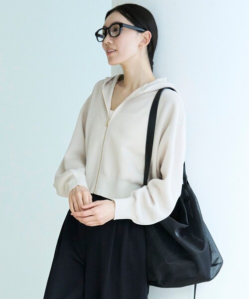 UNFILO(アンフィーロ)の「シアーダンボールニット ZIPフーディ(ニット/セーター・レディース・ホワイト系/ベージュ系/ブラック系・X-LARGE)」の3枚目の写真