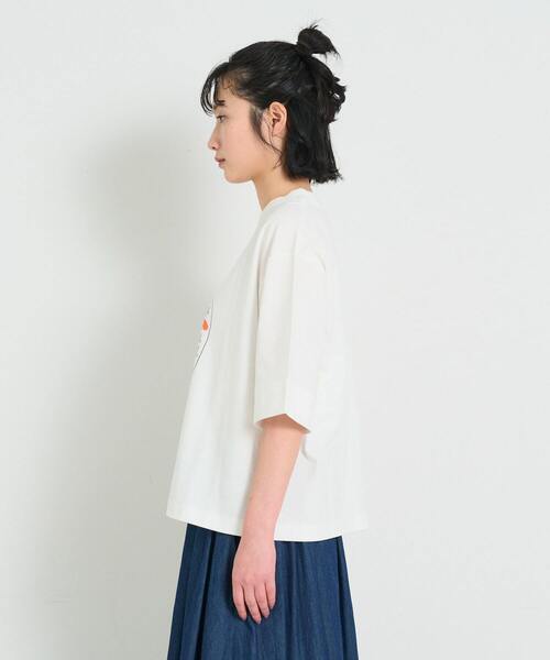 conges payes ADIEU TRISTESSE（コンジェ ペイエ アデュートリステス）の「ichiro yamaguchi.半袖Tシャツ（Tシャツ/カットソー・レディース・ライトグレー/ホワイト/ブラック・FREE）」の9枚目の写真