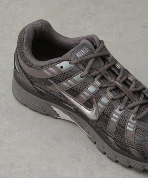 NIKE（ナイキ）の「NIKE/NIKE P-6000（スニーカー・メンズ・グレー/ブラック・27/28/26）」の3枚目の写真