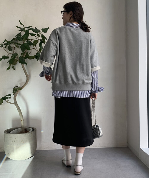 DouDou(ドゥドゥ)の「半袖ロゴスウェット(Tシャツ/カットソー・レディース・ライトベージュ/グレー/チャコールグレー・FREE)」の7枚目の写真