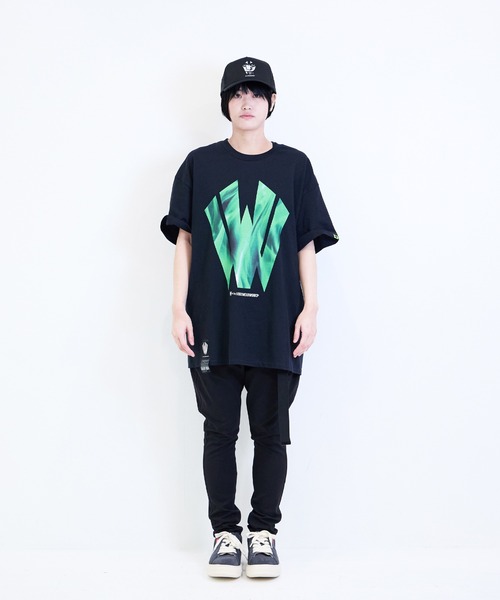 [W] by VIRGOwearworks（ダブリューバイヴァルゴウェアーワークス）の「Flame logo SSPT（Tシャツ/カットソー・メンズ・ホワイト×ブルー/ブラック×グリーン/ブラック×ピンク・MEDIUM/LARGE/X-LARGE/XX-LARGE）」の18枚目の写真