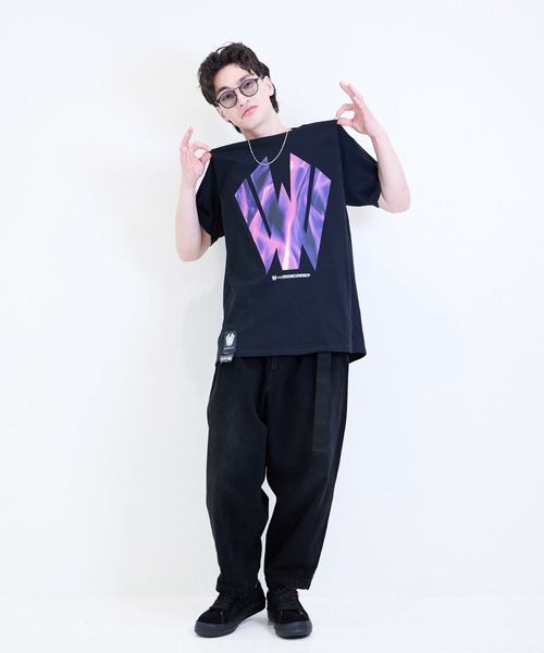 [W] by VIRGOwearworks（ダブリューバイヴァルゴウェアーワークス）の「Flame logo SSPT（Tシャツ/カットソー・メンズ・ホワイト×ブルー/ブラック×グリーン/ブラック×ピンク・MEDIUM/LARGE/X-LARGE/XX-LARGE）」の10枚目の写真