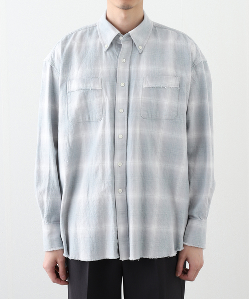 Name.（ネーム）の「Name./ネーム COTTON TWILL OMBRE CUT-OFF SHIRT