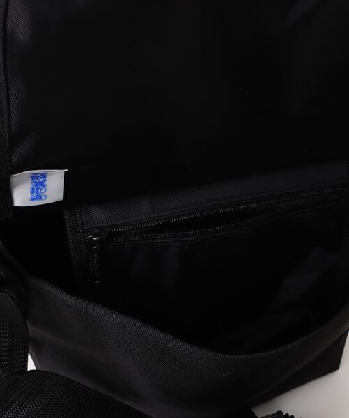 Manhattan Portage(マンハッタンポーテージ)の「Manhattan Portage/マンハッタンポーテージ ショルダーバック "ドラえもん" NYLON MESSENGER BAG FLAP ZIPPER POCKET DORAEMON 25 MP1605JRFZPDORA25(メッセンジャーバッグ・メンズ・ブラック・FREE)」の21枚目の写真
