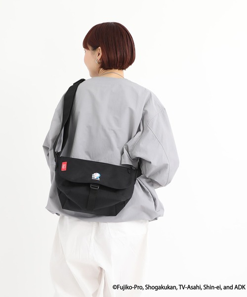 Manhattan Portage(マンハッタンポーテージ)の「Manhattan Portage/マンハッタンポーテージ ショルダーバック "ドラえもん" NYLON MESSENGER BAG FLAP ZIPPER POCKET DORAEMON 25 MP1605JRFZPDORA25(メッセンジャーバッグ・メンズ・ブラック・FREE)」の14枚目の写真