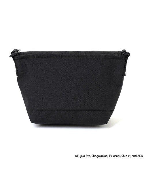 Manhattan Portage(マンハッタンポーテージ)の「Manhattan Portage/マンハッタンポーテージ ショルダーバック "ドラえもん" NYLON MESSENGER BAG FLAP ZIPPER POCKET DORAEMON 25 MP1605JRFZPDORA25(メッセンジャーバッグ・メンズ・ブラック・FREE)」の5枚目の写真