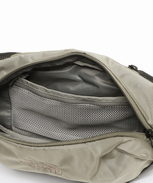 THE NORTH FACE（ザノースフェイス）の「THE NORTH FACE/ノースフェイス Orion NM72355（ボディバッグ/ウエストポーチ・レディース・ブラック/ベージュ・FREE）」の16枚目の写真