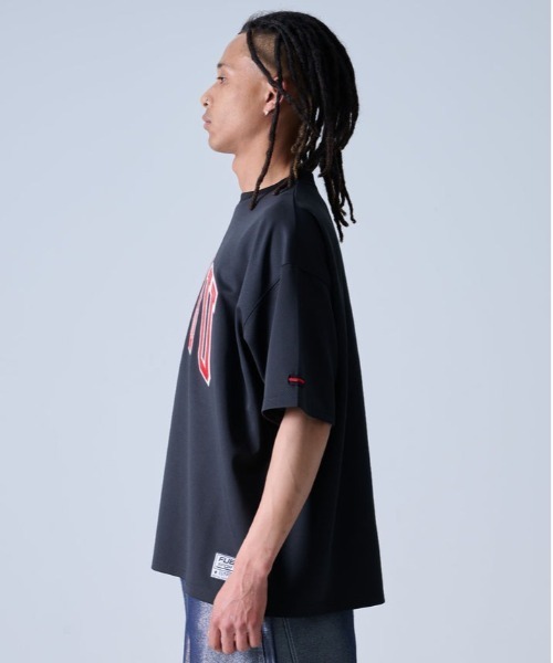 FUBU（ フブ）の「FUBU-Mesh Letter Logo T-shirts（Tシャツ/カットソー・メンズ・オレンジ/ブラック/ホワイト・M/L）」の14枚目の写真