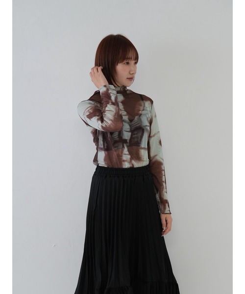 Uenui（ウニュイ）の「【 cunii 】 透け感 モード アート柄 ニュアンス シアー シースルー トップス シースルートップス 長袖 シアートップス 長袖（Tシャツ/カットソー・レディース・グリーン/ブルー/グレー/ブラック/ホワイト/ライトブラウン・FREE）」の16枚目の写真