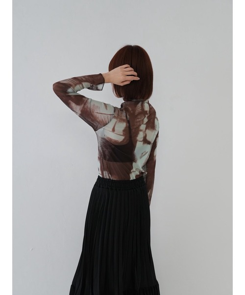 Uenui（ウニュイ）の「【 cunii 】 透け感 モード アート柄 ニュアンス シアー シースルー トップス シースルートップス 長袖 シアートップス 長袖（Tシャツ/カットソー・レディース・グリーン/ブルー/グレー/ブラック/ホワイト/ライトブラウン・FREE）」の20枚目の写真