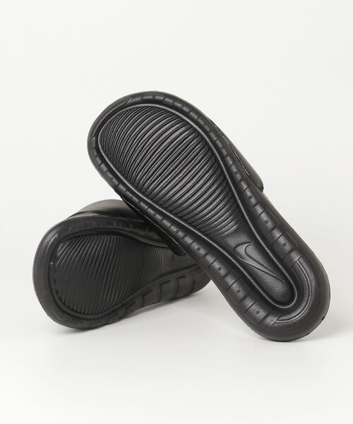NIKE（ナイキ）の「ナイキ NIKE ナイキ ビクトリー ワン スライド（サンダル・メンズ・ブラック×ブラック・24.0cm/25.0cm/26.0cm/27.0cm/28.0cm/29.0cm）」の2枚目の写真