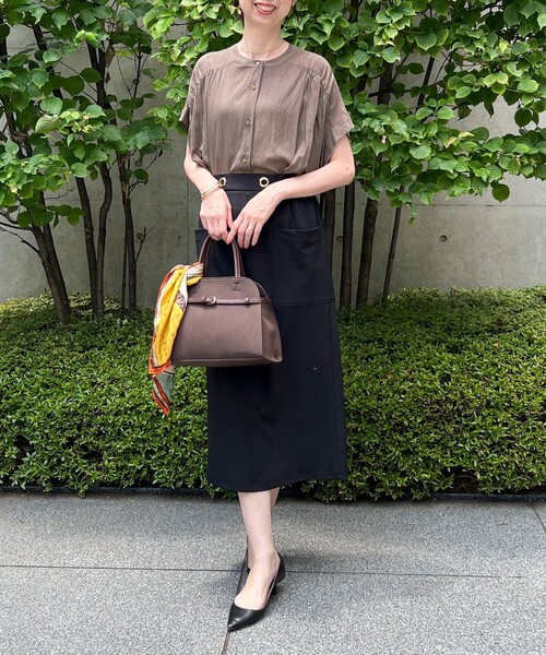 MICO COULIER（ミコクリエ）の「麻調シアーギャザーブラウス（シャツ/ブラウス・レディース・ブラック/キナリ/レッド/ブルー/モカ・38）」の7枚目の写真