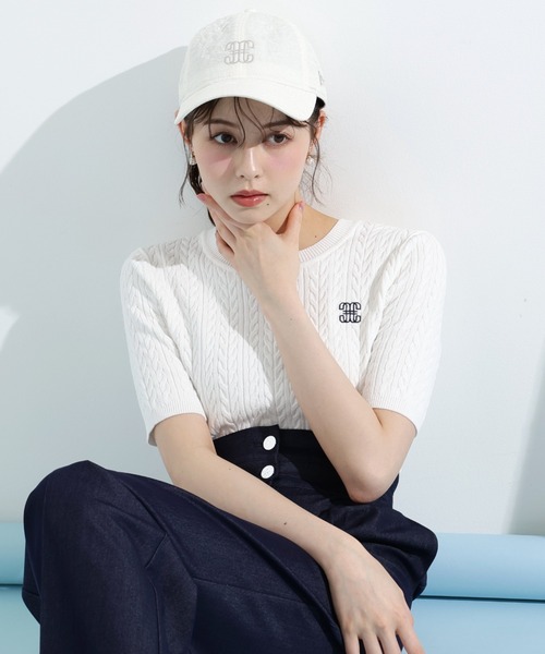 JILL by JILL STUART(ジルバイジルスチュアート)の「◇ランダムケーブルニット(ニット/セーター・レディース・ホワイト/ネイビー/イエロー/ブルー・FREE)」の1枚目の写真