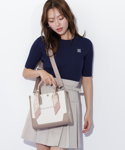 JILL by JILL STUART(ジルバイジルスチュアート)の「◇ランダムケーブルニット(ニット/セーター・レディース・ホワイト/ネイビー/イエロー/ブルー・FREE)」の16枚目の写真
