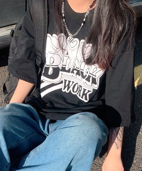 SHEENA(シーナ)の「BLACK WORKロゴプリントオーバーサイズTシャツ(Tシャツ/カットソー・レディース・ブルー/ブラック/ホワイト・M)」の17枚目の写真