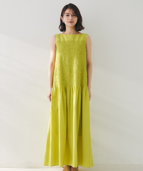 UNTITLED(アンタイトル)の「【コットン100/夏ワンピ/ナロー】シャーリングワンピース(ワンピース・レディース・ダークブラウン/スモーキーグリーン系/ブラック/オフホワイト・01/02/03/44)」の22枚目の写真