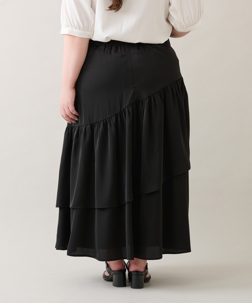 Louiosy(ルオシー)の「【大きいサイズ】アシメティアードスカート(スカート・レディース・オフホワイト/ブラック・3L/4L/X-LARGE)」の13枚目の写真
