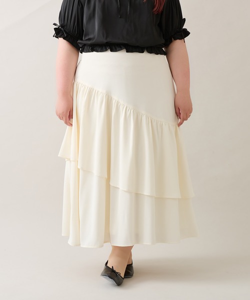 Louiosy(ルオシー)の「【大きいサイズ】アシメティアードスカート(スカート・レディース・オフホワイト/ブラック・3L/4L/X-LARGE)」の18枚目の写真