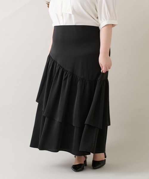 Louiosy(ルオシー)の「【大きいサイズ】アシメティアードスカート(スカート・レディース・オフホワイト/ブラック・3L/4L/X-LARGE)」の7枚目の写真