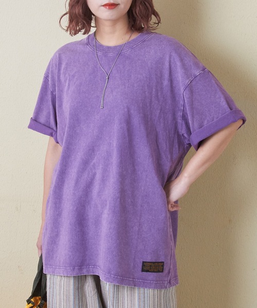 CUBE SUGAR(キューブシュガー)の「無地ピグメント染めビッグTシャツ(Tシャツ/カットソー・レディース・グリーン/スミクロ/パープル/ナチュラル/グレー・M)」の5枚目の写真