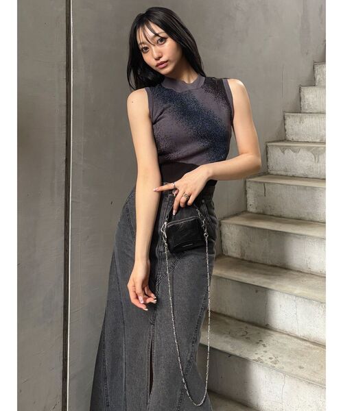 MURUA（ムルーア）の「マイクロチェーンバッグ（ショルダーバッグ・レディース・ゴールド系その他2/ブラック・FREE）」の14枚目の写真