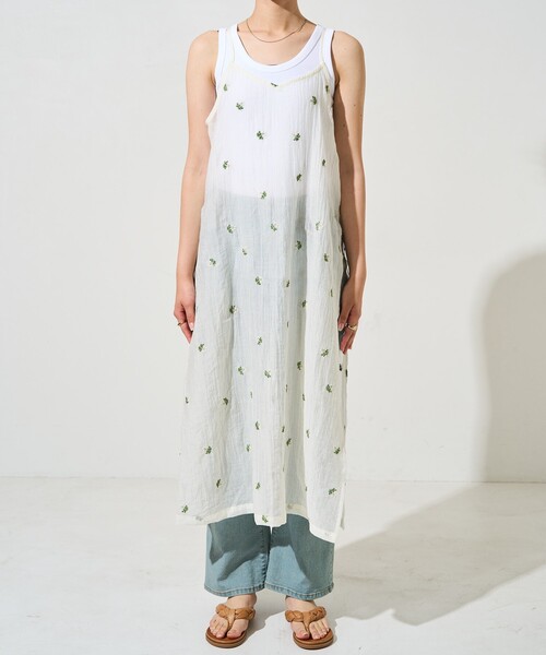 FREAK'S STORE(フリークスストア)の「限定展開 シアー 小花柄 刺繍 キャミワンピース(ワンピース・レディース・アイボリー/ブラック・フリ-)」の12枚目の写真