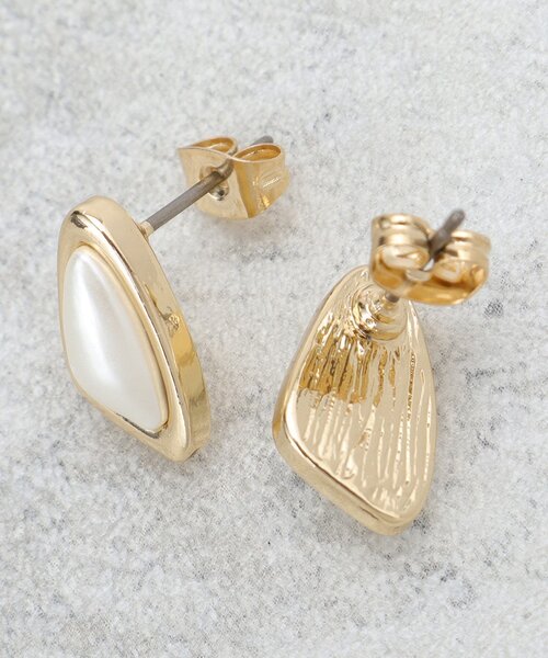 OPAQUE.CLIP(オペークドットクリップ)の「ドロップ型ピアス(ピアス(両耳用)・レディース・ゴールド/シルバー・00)」の5枚目の写真