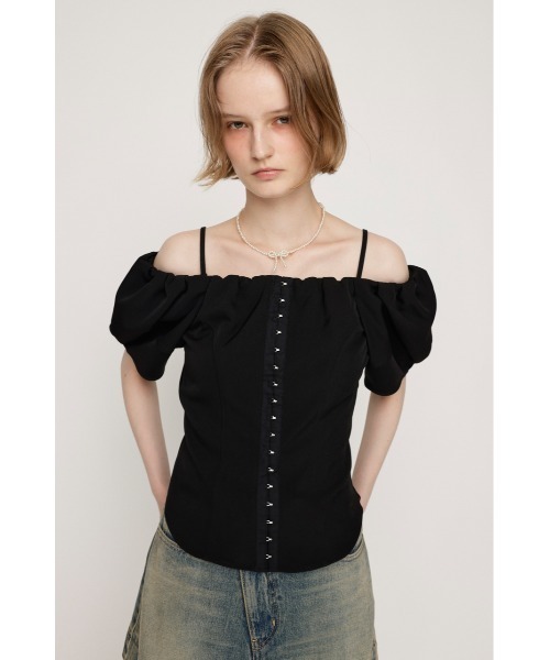 SLY（スライ）の「FRONT HOOK VOLUME SLEEVE BL フロントホック ボリュームスリーブ ブラウス 夏服 半袖 秋服（シャツ/ブラウス・レディース・マルチ/ブラック・FREE）」の6枚目の写真