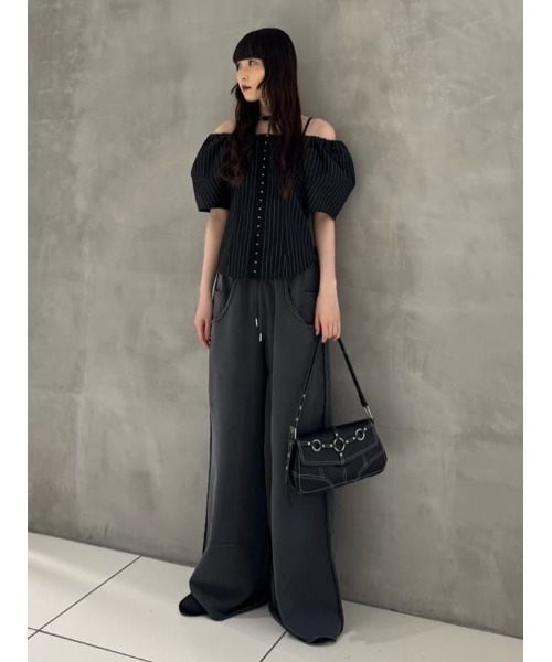 SLY（スライ）の「FRONT HOOK VOLUME SLEEVE BL フロントホック ボリュームスリーブ ブラウス 夏服 半袖 秋服（シャツ/ブラウス・レディース・マルチ/ブラック・FREE）」の20枚目の写真