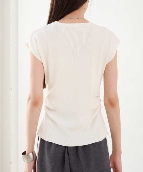 Bab(バブ)の「フロントスリットニットTシャツ(ニット/セーター・レディース・杢グレー/アイボリー/ブラック/ブラウン/ボルドー・M)」の16枚目の写真