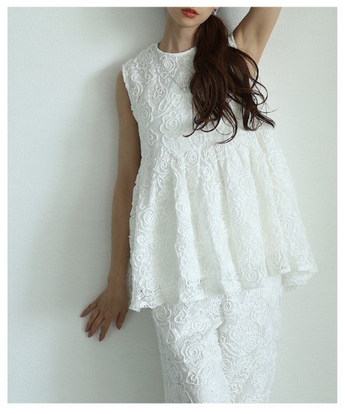 チェスティ 23SS トップス ベスト 花柄 刺繍ペプラム ノースリーブ M 1 blc-y29509_top.jpg
