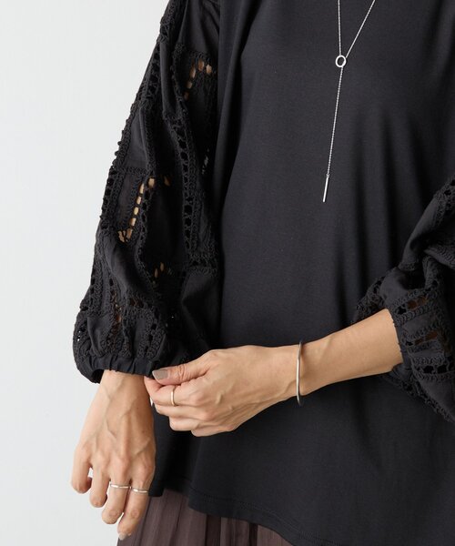 BEARDSLEY(ビアズリー)の「袖編み編みレースカットソー(Tシャツ/カットソー・レディース・ホワイト/ブラック・FREE)」の5枚目の写真