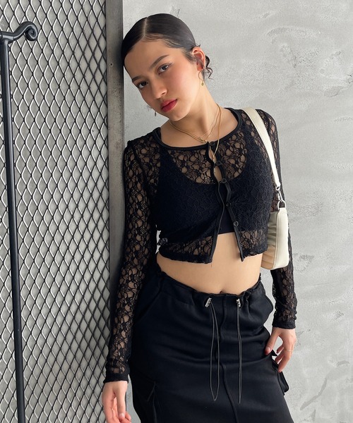 ROGER AND RAW(ロジャーアンドロウ)の「レースショートカーディガン レーストップス(カーディガン/ボレロ・レディース・ブラック/ホワイト・FREE)」の11枚目の写真