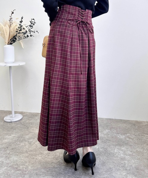 INGNI(イング)の「バックレースアップチェック柄マーメイドスカート(スカート・レディース・ブラック系/ブラウン系その他2/ワイン系8・FREE)」の8枚目の写真