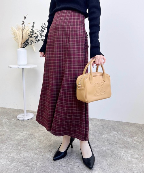 INGNI(イング)の「バックレースアップチェック柄マーメイドスカート(スカート・レディース・ブラック系/ブラウン系その他2/ワイン系8・FREE)」の6枚目の写真