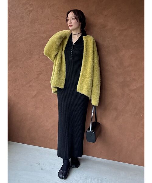 REVIVAL】【WEB限定カラーあり】ミニシャギーセッケツニットカーデ