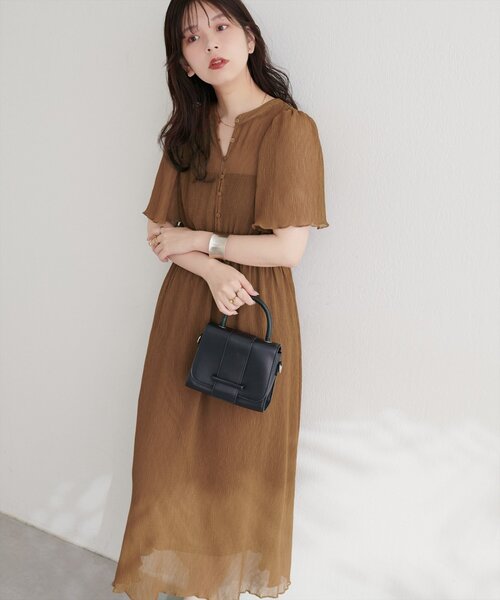 natural couture(ナチュラルクチュール)の「総プリーツフレア袖ワンピース(ワンピース・レディース・ラベンダー/その他1/ブラウン/ピンクベージュ/ブラック/ブルー・FREE)」の22枚目の写真