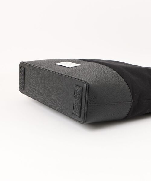 Maison Margiela（メゾンマルジェラ）の「5AC HOBO MEDIUM / BLK（ハンドバッグ・レディース・ブラック・UNI）」の4枚目の写真