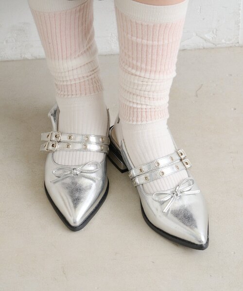 w closet(ダブルクローゼット)の「【25AW】リボンパンプス(ブーツ・レディース・レッド/ブラック/シルバー・MEDIUM/LARGE)」の3枚目の写真
