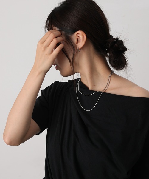 COLONY 2139(コロニートゥーワンスリーナイン)の「ミニフープステンレスセットピアス(ピアス(両耳用)・レディース・ゴールド/シルバー・FREE)」の3枚目の写真